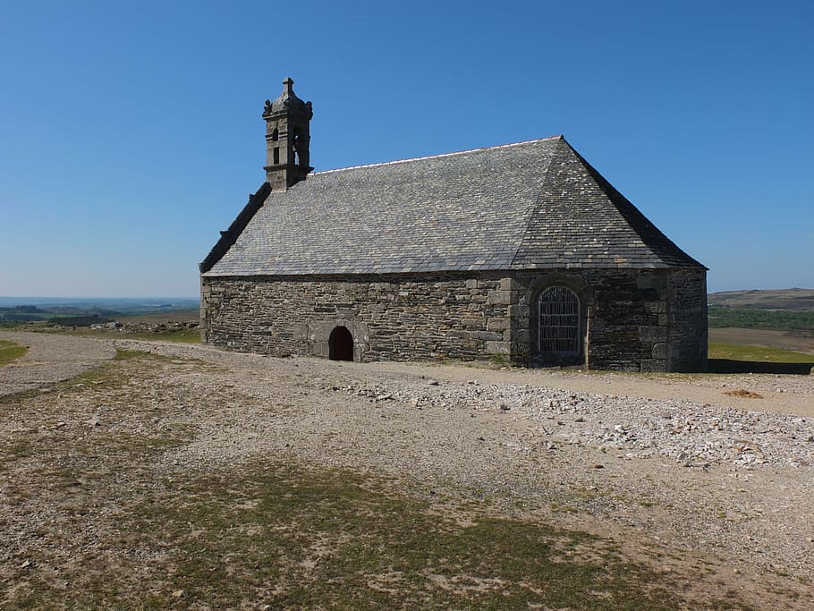 chapel, finistère, mountains of arrée, brittany, religion