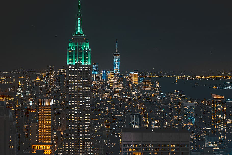 Empire State Building during nighttime, photo of high rise building during nighttime HD wallpaper