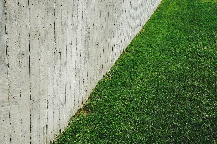 green grass and grey wooden fence, architecture, construction HD wallpaper