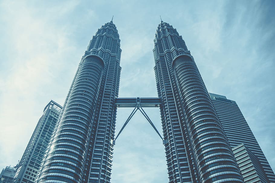 Petronas Towers in Kuala Lumpur, Malaysia, architecture, building