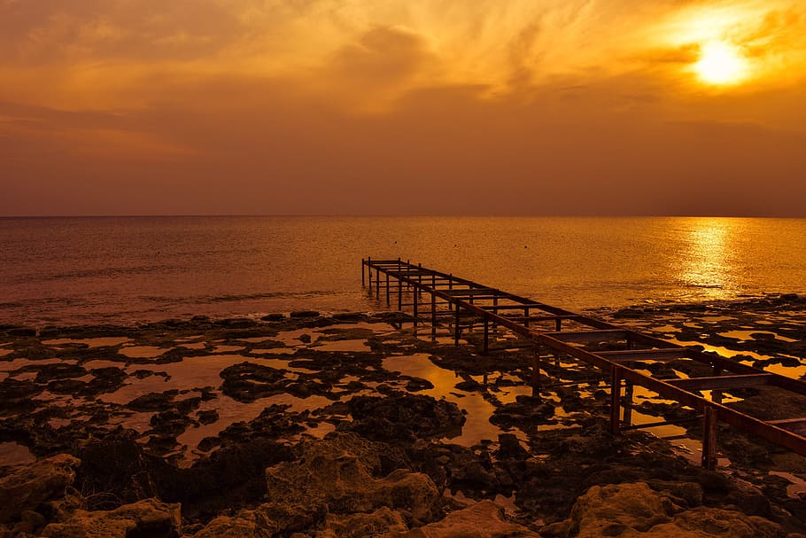 Sunset, Hazy, Cloudy, Horizon, Pier, destroyed, sea, sky, scenery HD wallpaper