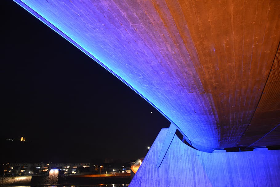 test lighting, bridge, hamelin, art, artificial light, night HD wallpaper