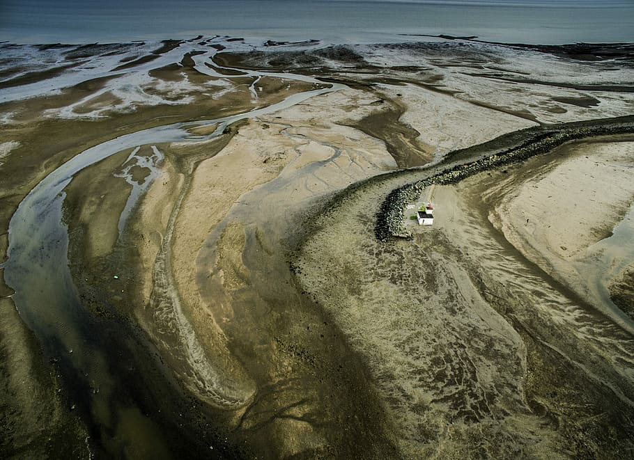 top view photography of house near body of water, aerial view of low tide sea HD wallpaper