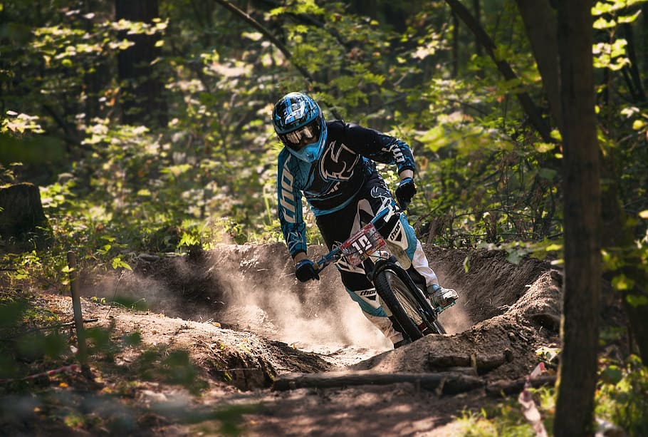 person riding bicycle outdoor, sports, downhill, cycling, competition, HD wallpaper