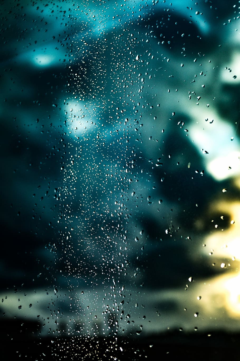 water drops, window, wet, surface, reflection, rain, liquid HD wallpaper