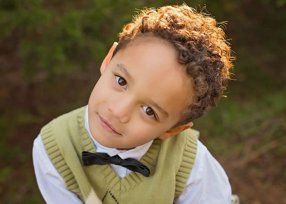 boy wearing green vest, kid, child, cute, portrait, young, adorable HD wallpaper