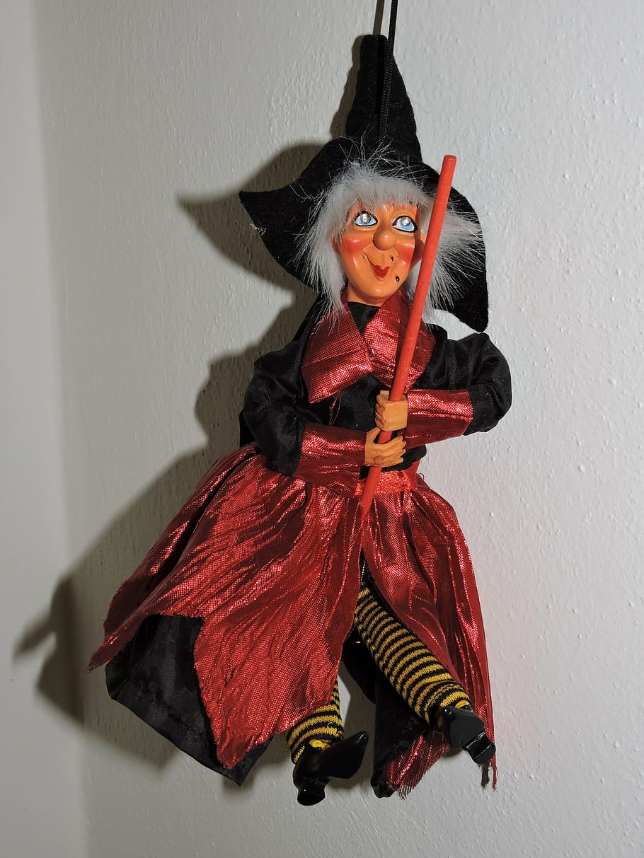 witch holding broom Halloween decor, epiphany, doll, hanging, HD wallpaper