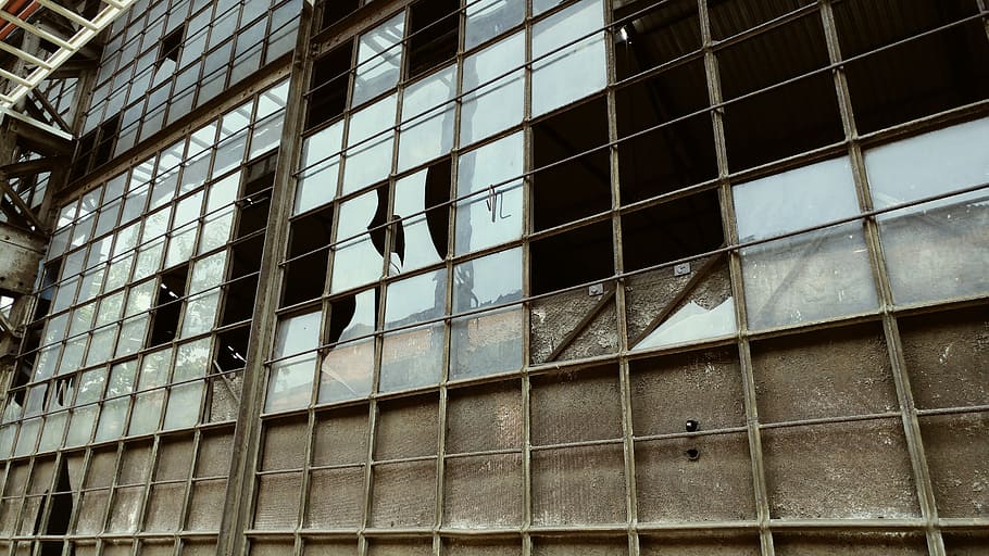 broken windows, abandoned, old building, storage, workshop HD wallpaper