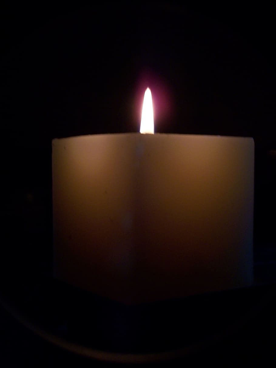 candle, dark, candlelight, fire, burning, flame, illuminated HD wallpaper