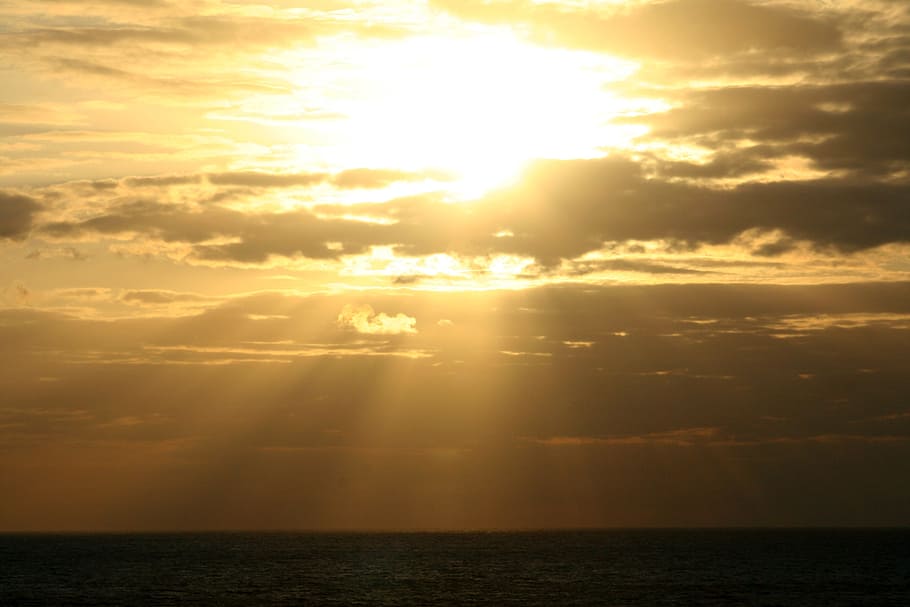 sun, sunset, clouds, setting sun, sky, water, sea, evening sky HD wallpaper