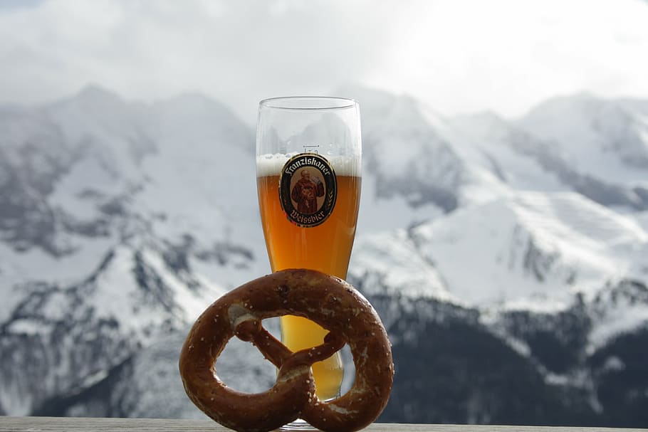 beer, pretzel, mountains, snow, cold temperature, food and drink HD wallpaper