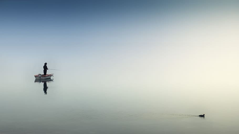 rule of thirds photography of man on boat, person riding boat HD wallpaper