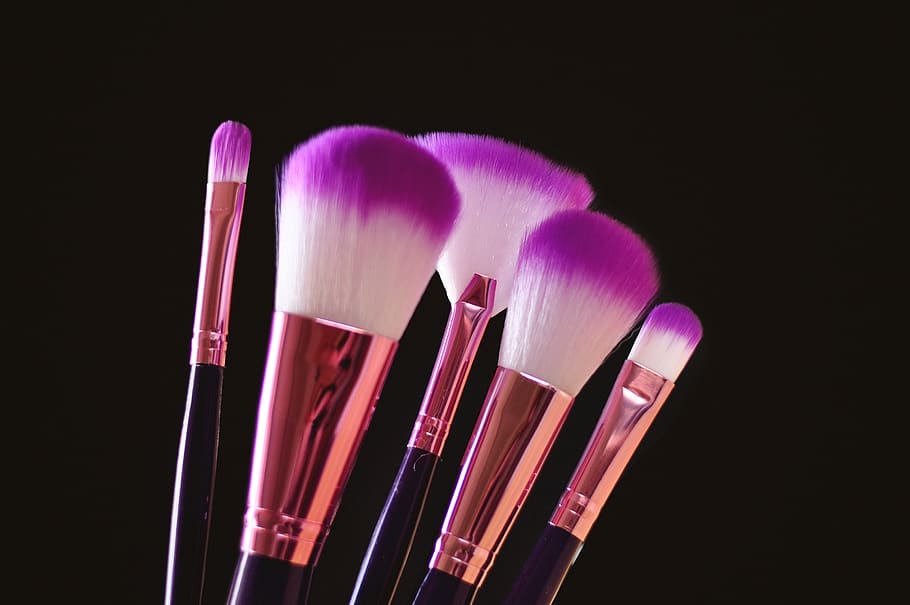 makeup brushes, bristles, purple, white, black, rose gold, studio shot, HD wallpaper