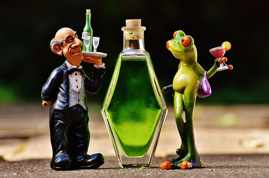 waiter, frog, chick, beverages, bottle, alcohol, figures, drink HD wallpaper