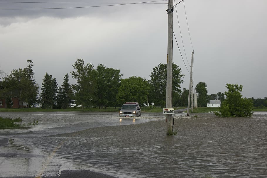 water, flood, flooded, environment, underwater, truck, flooded road HD wallpaper