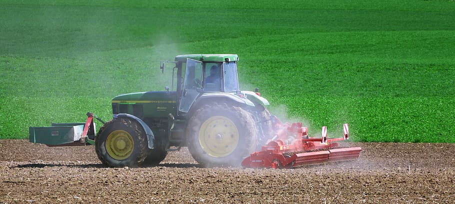 John Deere tractor on field at daytime, arable, dusty, spring HD wallpaper