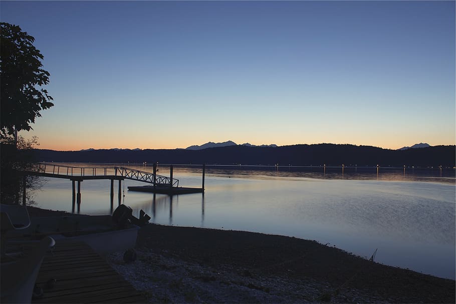silhouette dock, dusk, photo, boat, river, blue, calm, sky HD wallpaper
