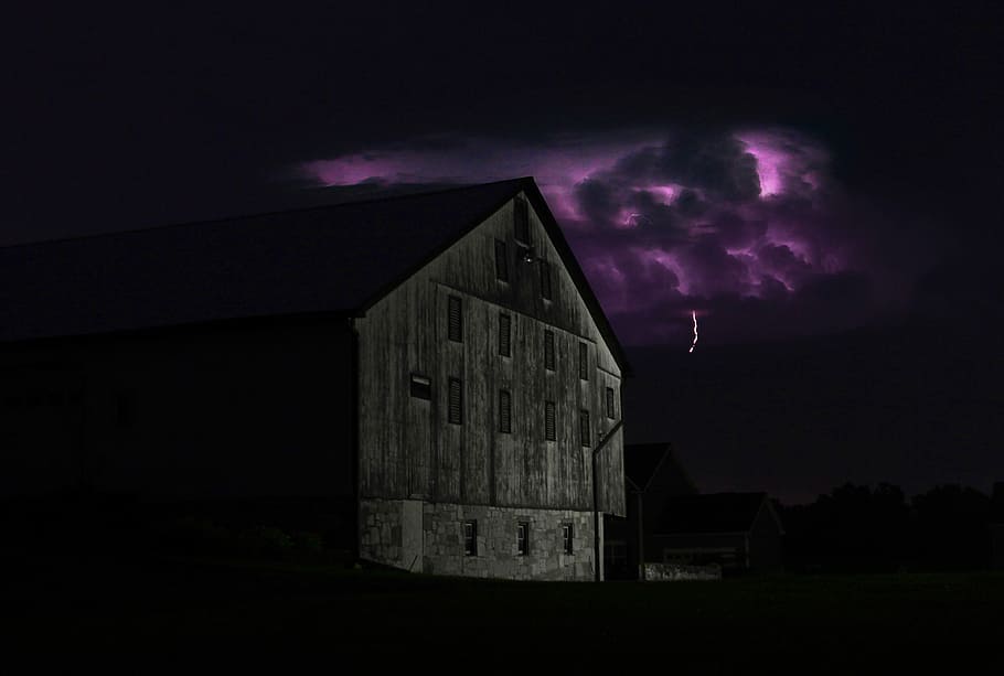 gray barn taken at nighttime, low-angle photography of gray wooden house HD wallpaper