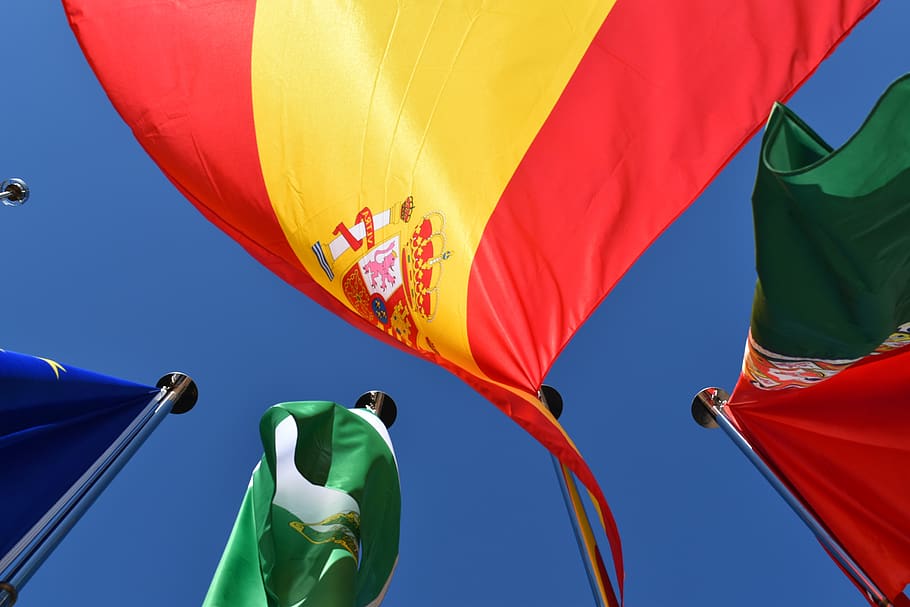 flags, castles, fortress, multi colored, sky, nature, hot air balloon HD wallpaper