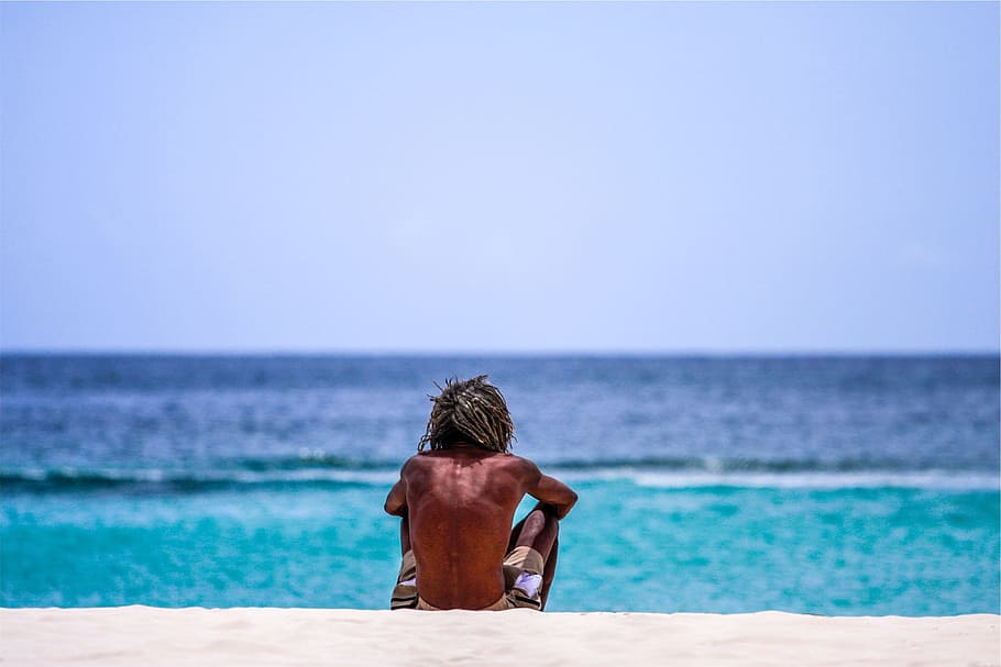 guy, man, dreadlocks, beach, sand, ocean, sea, sunny, summer HD wallpaper