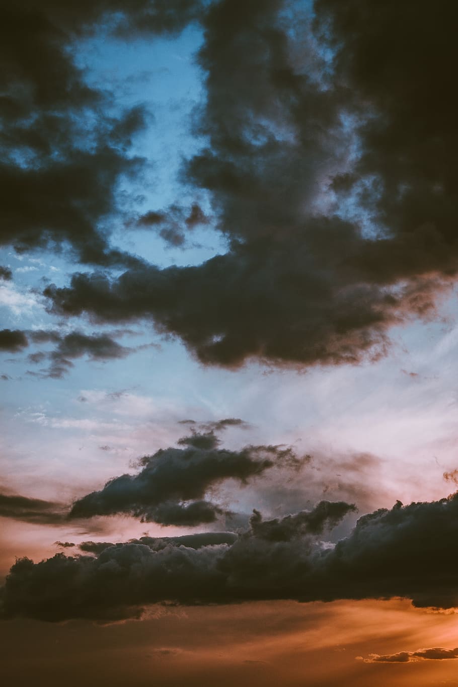 photo of cumulus clouds, dark clouds during golden hour, sky HD wallpaper