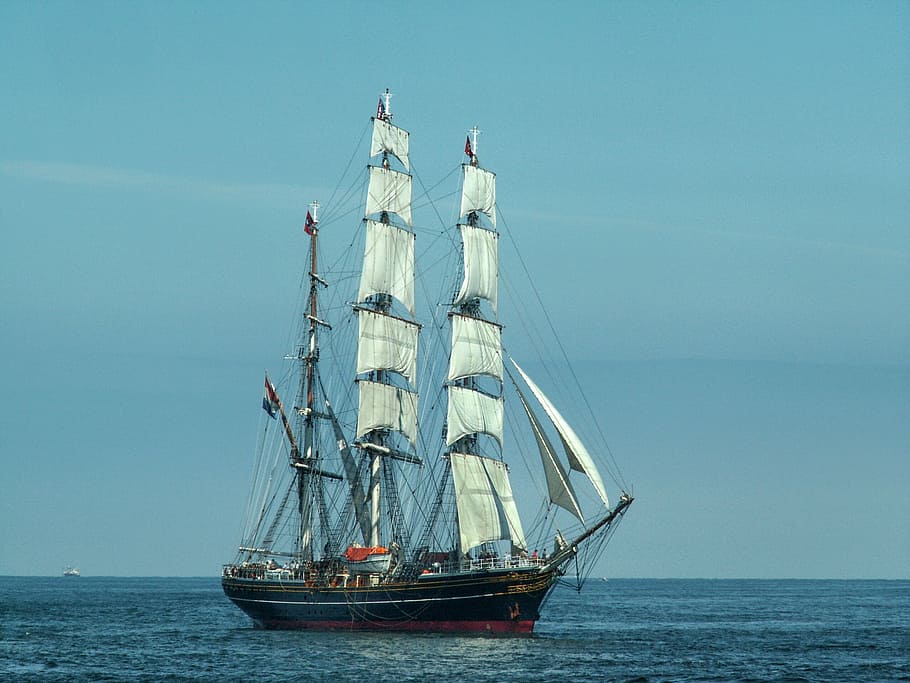 white and black sailing ship on sea, sails, sky, clouds, ocean HD wallpaper