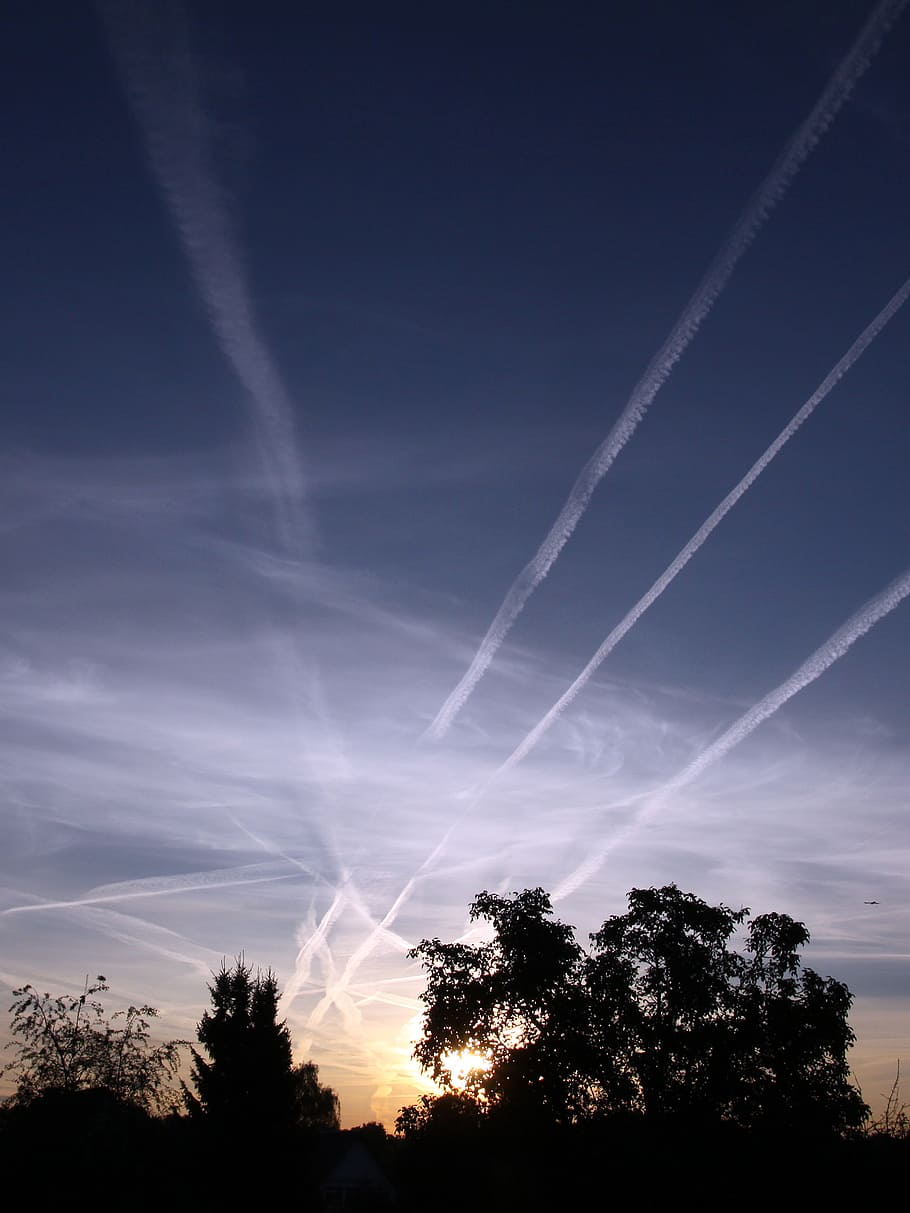daybreak, rays, morgenstimmung, contrail, bright, mood, sky HD wallpaper