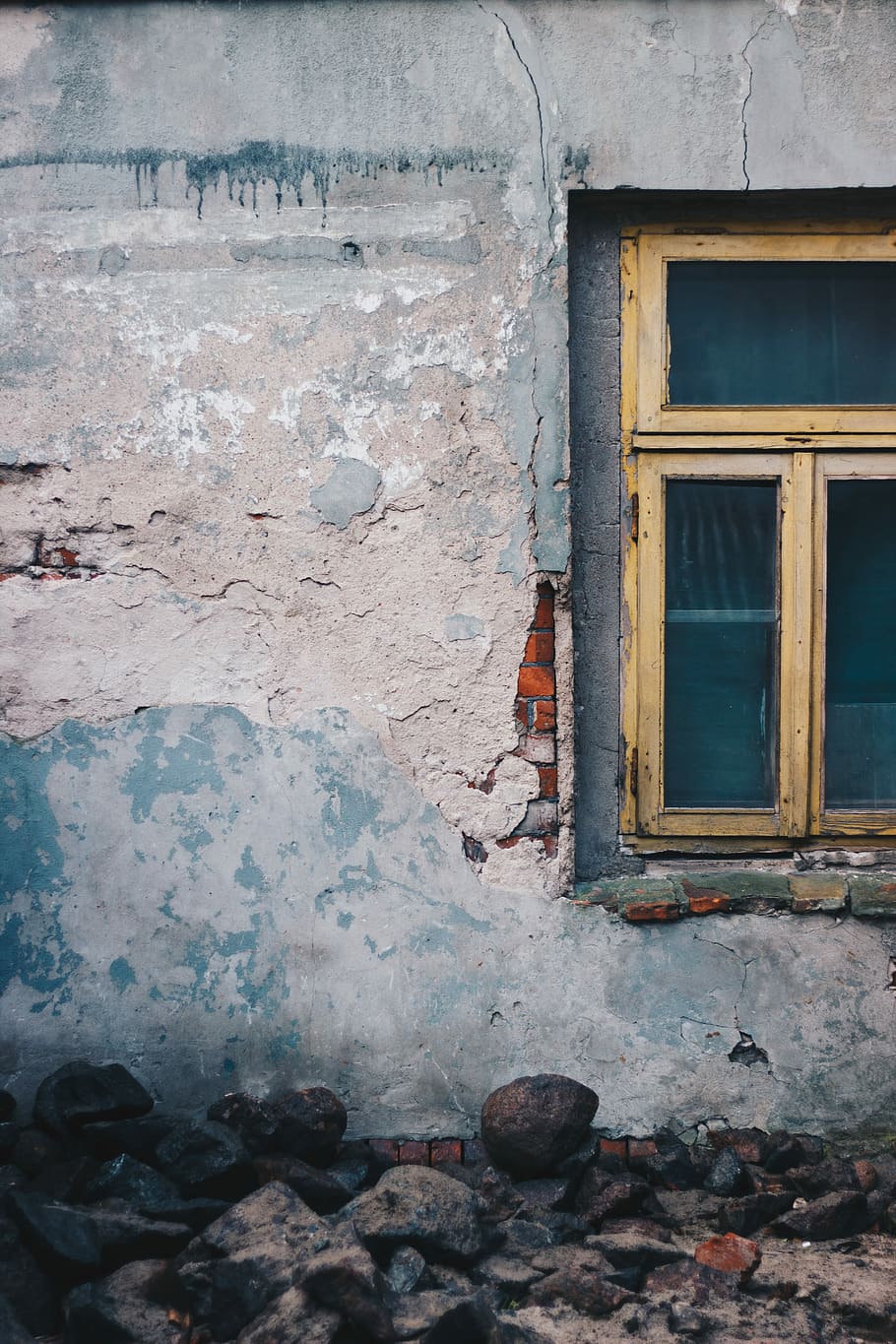 yellow wooden close window, closed window pane, building, architecture HD wallpaper