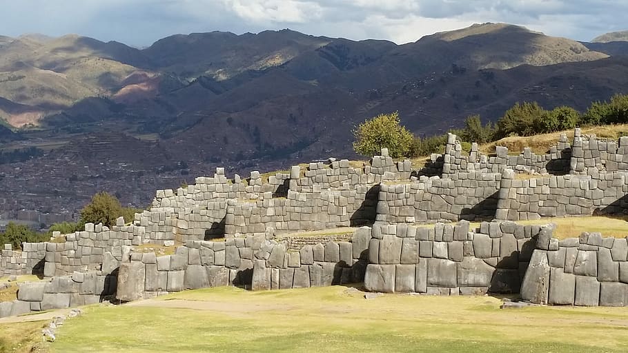 gray stone piled walls near mountains at daytime, Peru, Sacsayhuaman, HD wallpaper