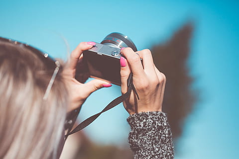 Taking a Photo with Small Mirrorless Camera #2, capture, capturing HD wallpaper
