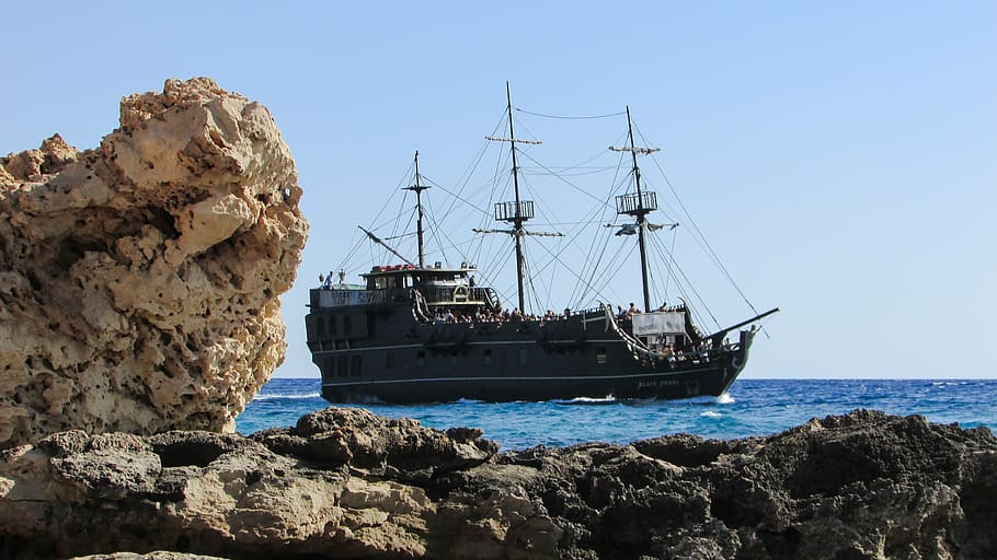 pirate ship, black pearl, sailboat, vintage, sea, rocky coast