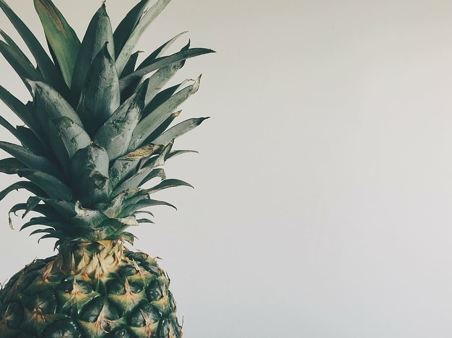 selective focus photography of pineapple, fruit, summertime HD wallpaper