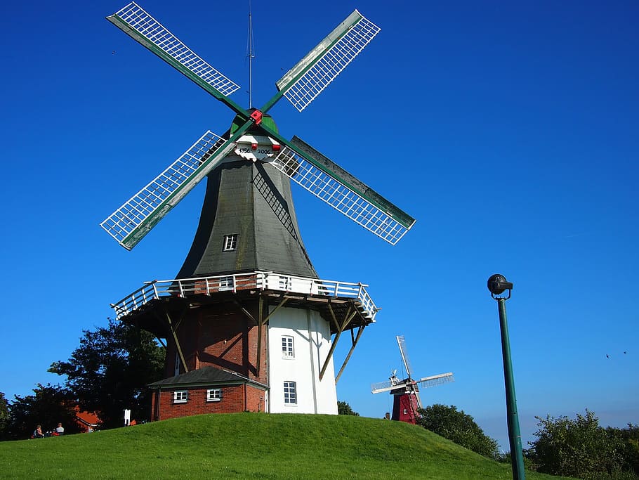 Windmill, Greetsiel, greetsieler twin mills, north sea, alternative energy.