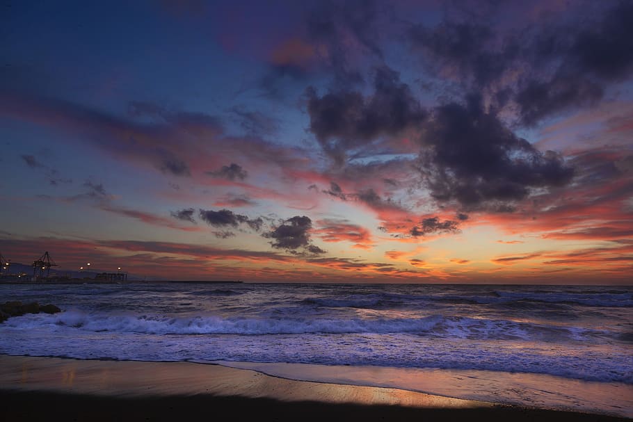 ocean waves near seashore during golden hour, beach during sunset HD wallpaper