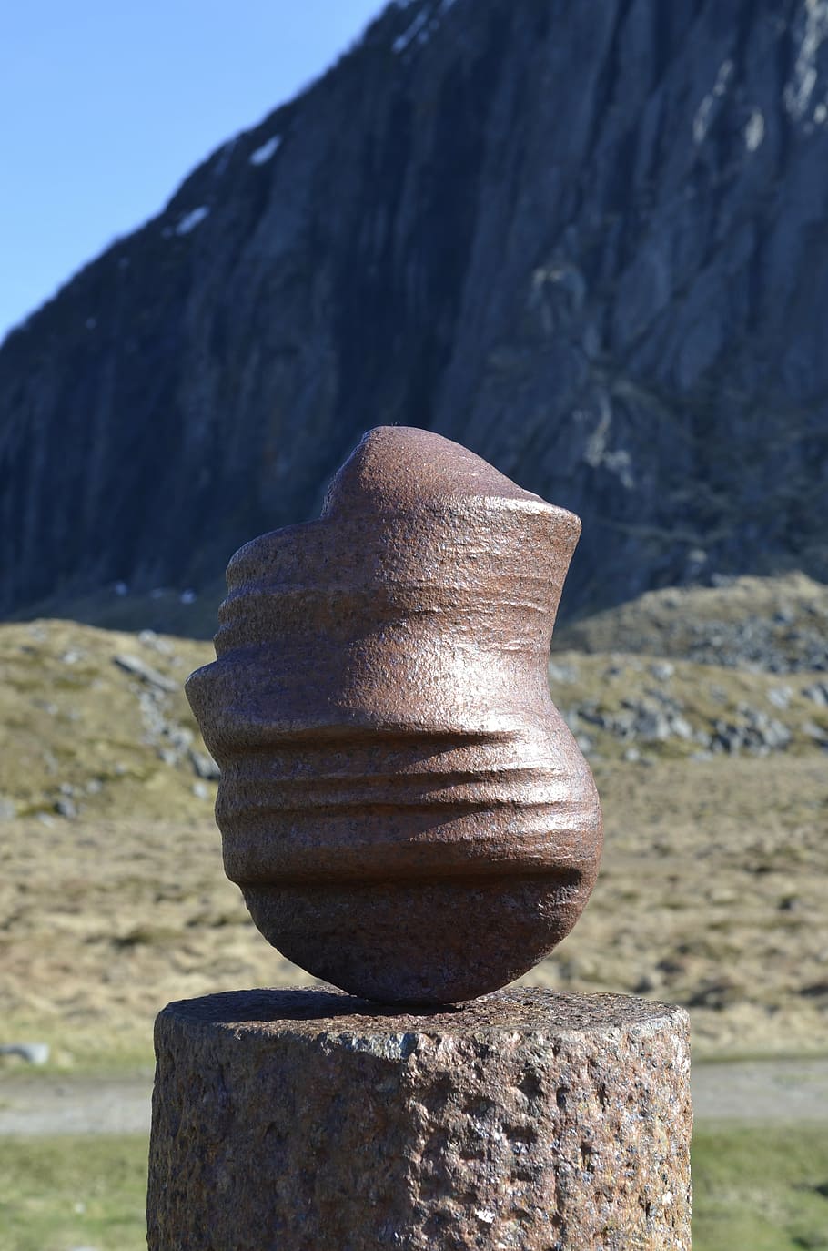 hodet, by marcus raetz, head, image, norway, coast, sculpture HD wallpaper