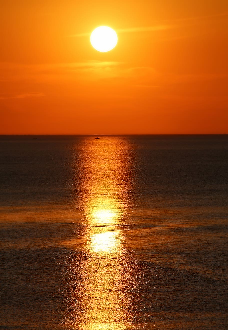 HD wallpaper: sun, lying, sea, sunset, nature, france, light, water ...