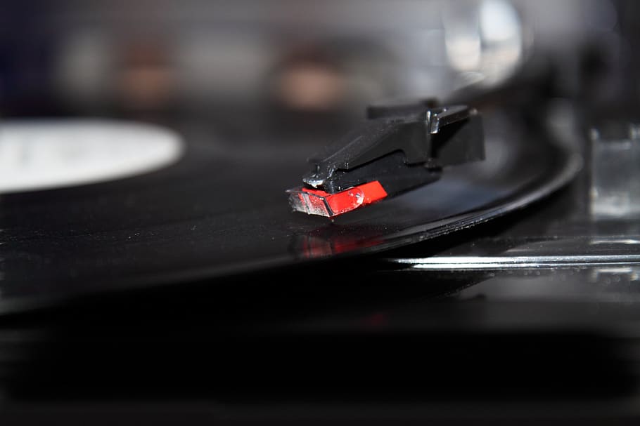 close up photo of turntable, arm, audio, black, disc, disk HD wallpaper