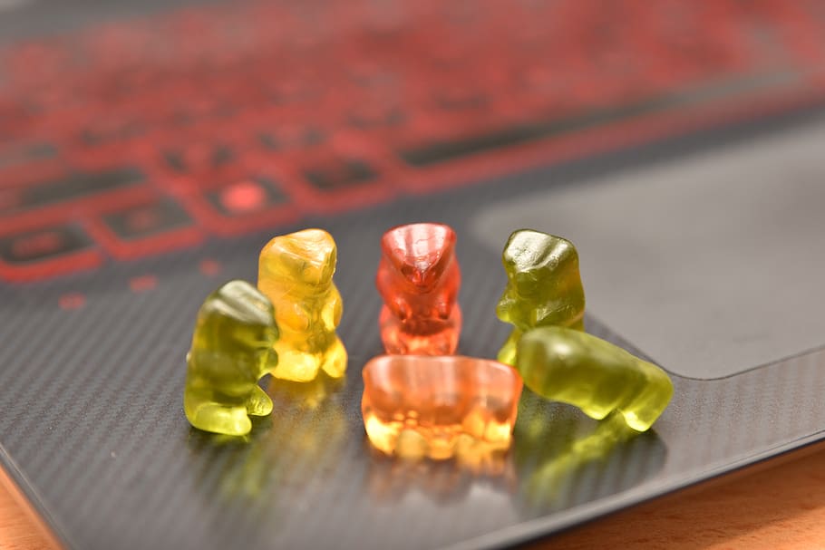 gummybear, lappy, candy, no people, indoors, medicine, studio shot HD wallpaper