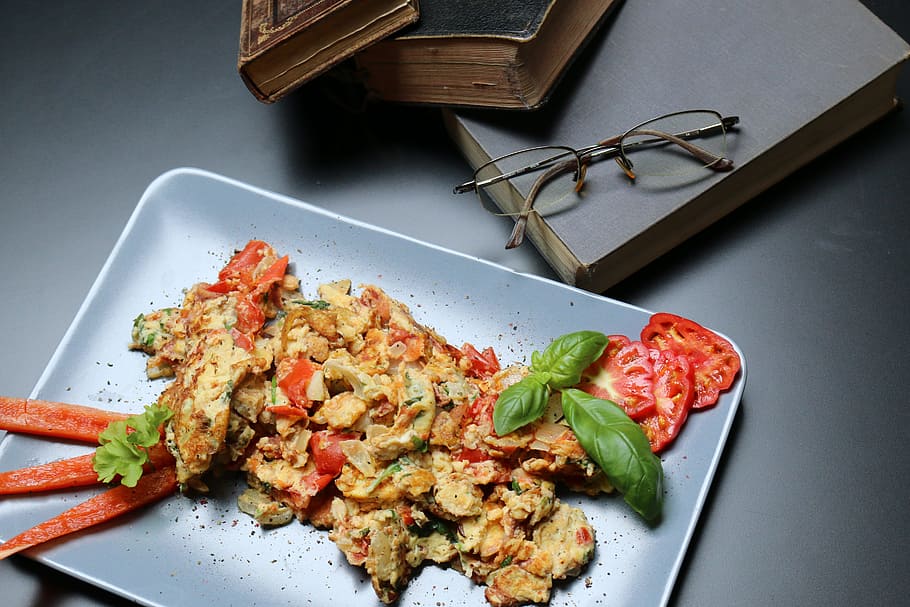 dish on tray beside eyeglasses, egg, scrambled eggs, healthy HD wallpaper