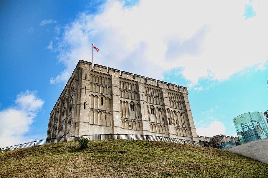 castle, old, architecture, building, sky, ancient, landmark HD wallpaper