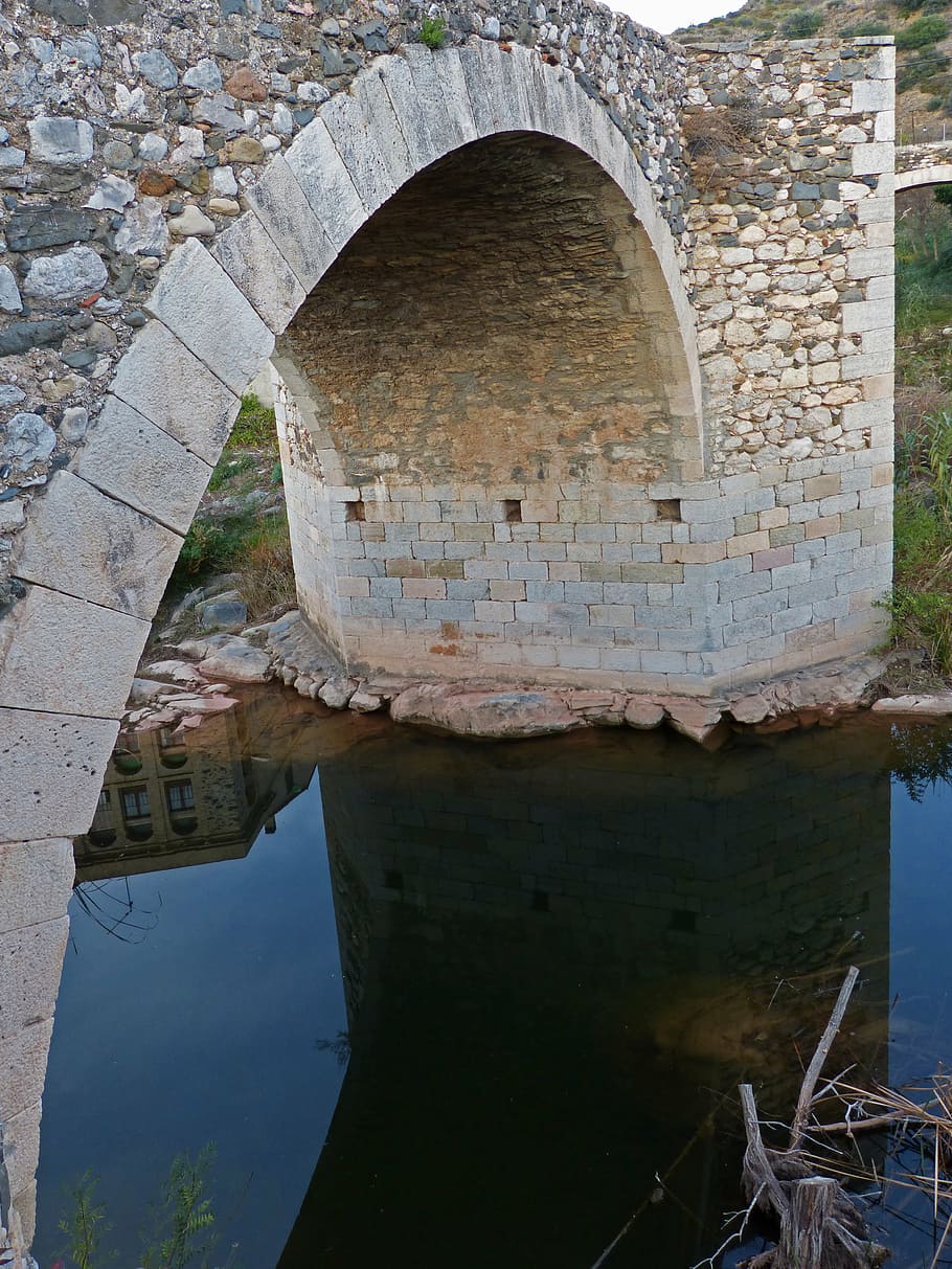 roman bridge, stone bridge, arc, river, reflection, romanesque HD wallpaper