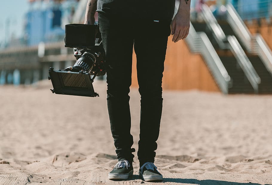 camera, lens, flash, photography, photographer, people, hands HD wallpaper