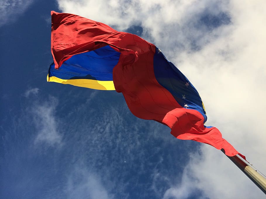 blue, red, and yellow waving flag under cloudy blue sky, venezuela HD wallpaper