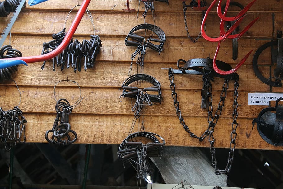 Traps, Collar, Hatch, hanging, cable, no people, industry, bicycle HD wallpaper