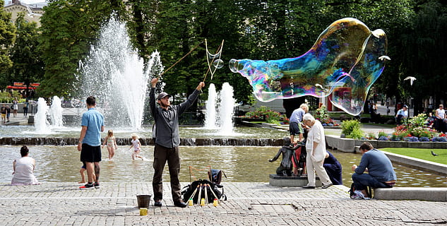 giant, bubble, water, fun, soap, funny, street, performer, park HD wallpaper