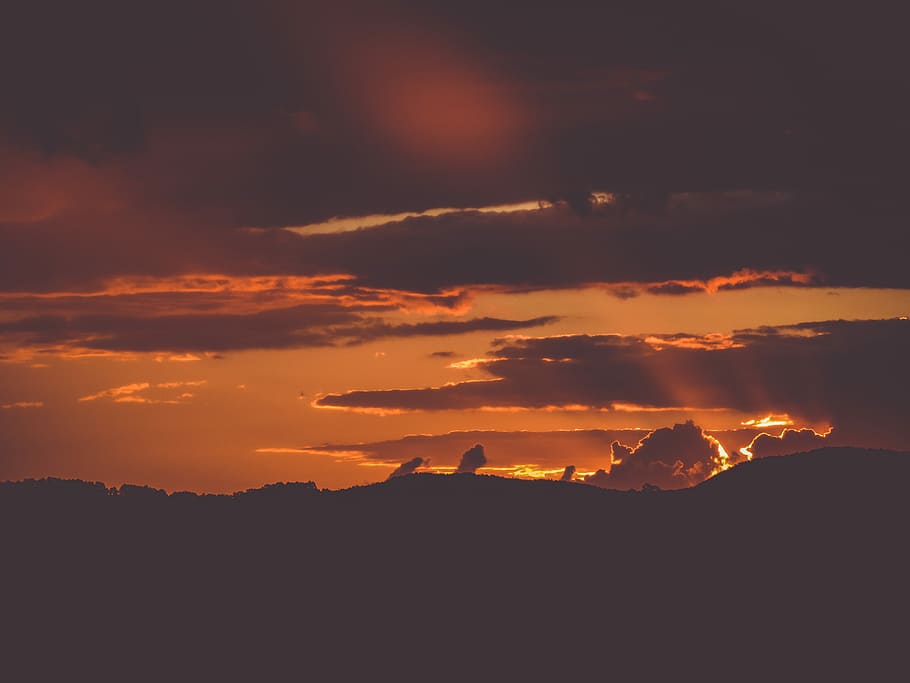 silhouette of mountain under cloudy sky, cloudscape, sunlight HD wallpaper