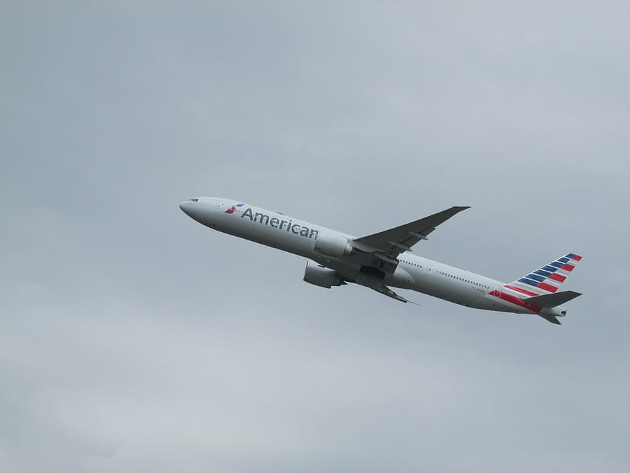 photo of American airplane, plane spotting, heathrow, american airlines