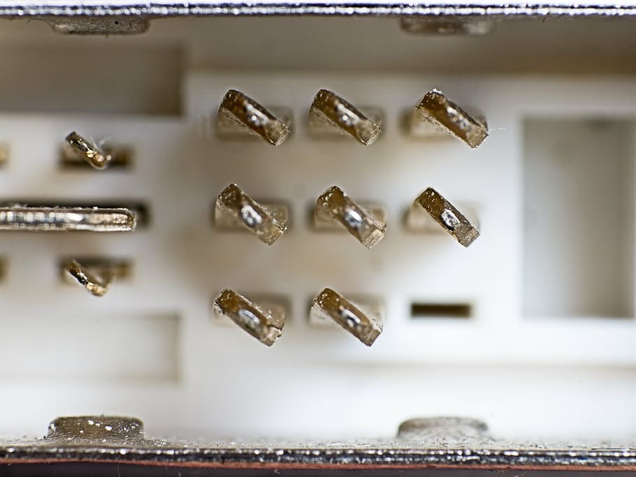 plug, hdi, metal contacts, macro, indoors, no people, jewelry HD wallpaper