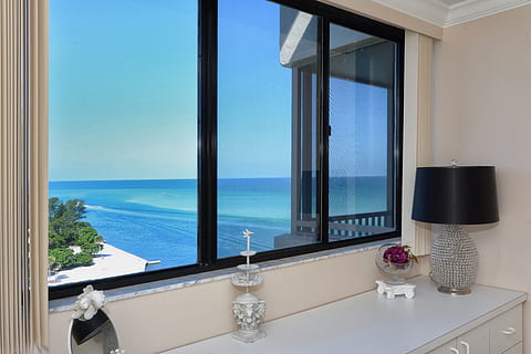 grey and black tablet lamp on dresser, Siesta, Key, Florida HD wallpaper