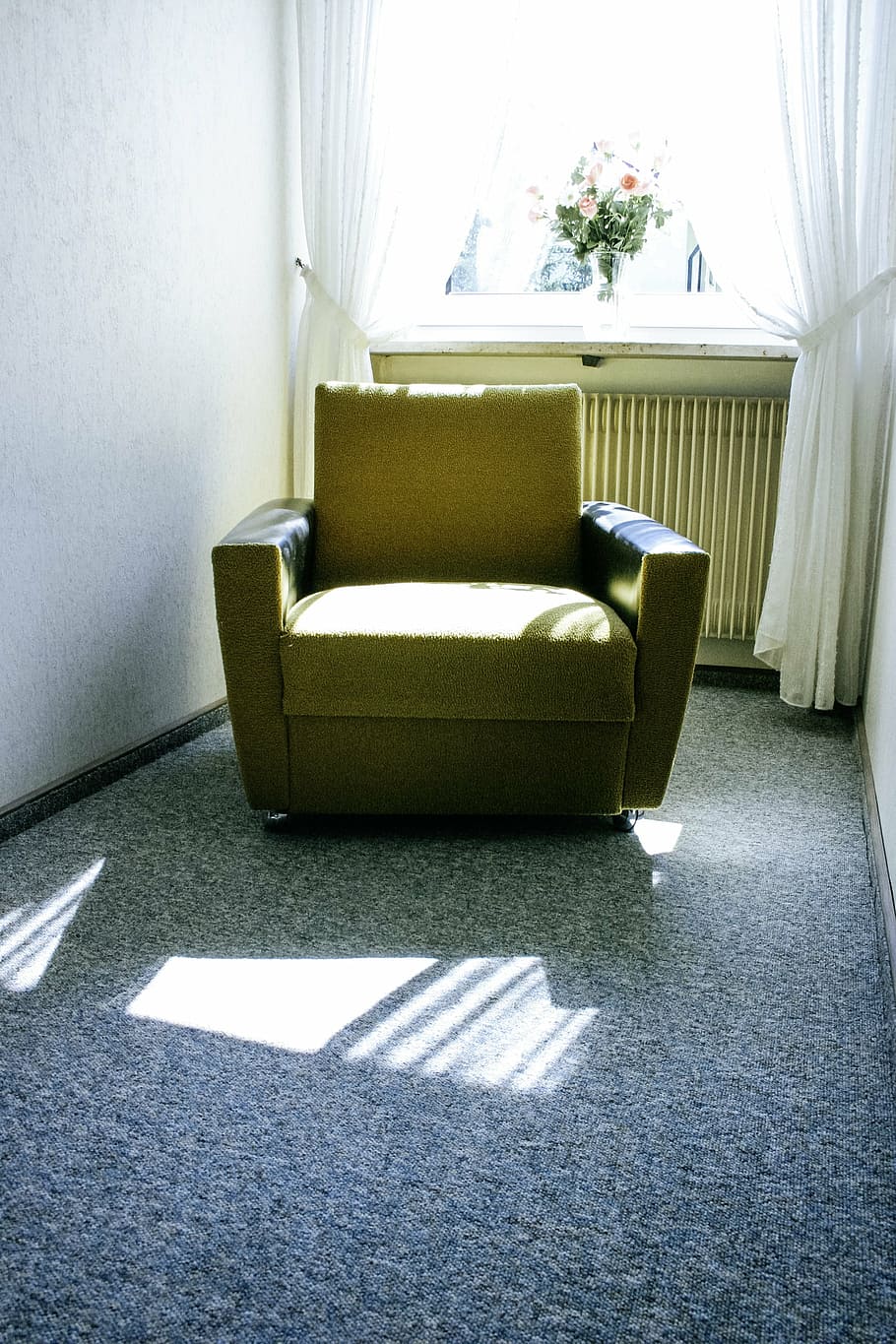 chair, hotel, vintage, retro, old, accommodation, holiday, venerable HD wallpaper